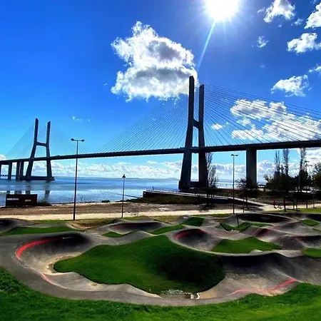 Bom Dia Parque Nacoes Lisboax Lisbona